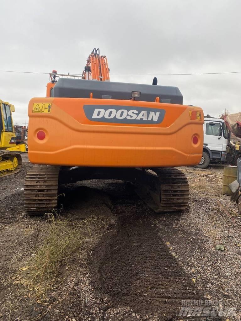 Doosan DX 340 LCA Excavadoras de cadenas