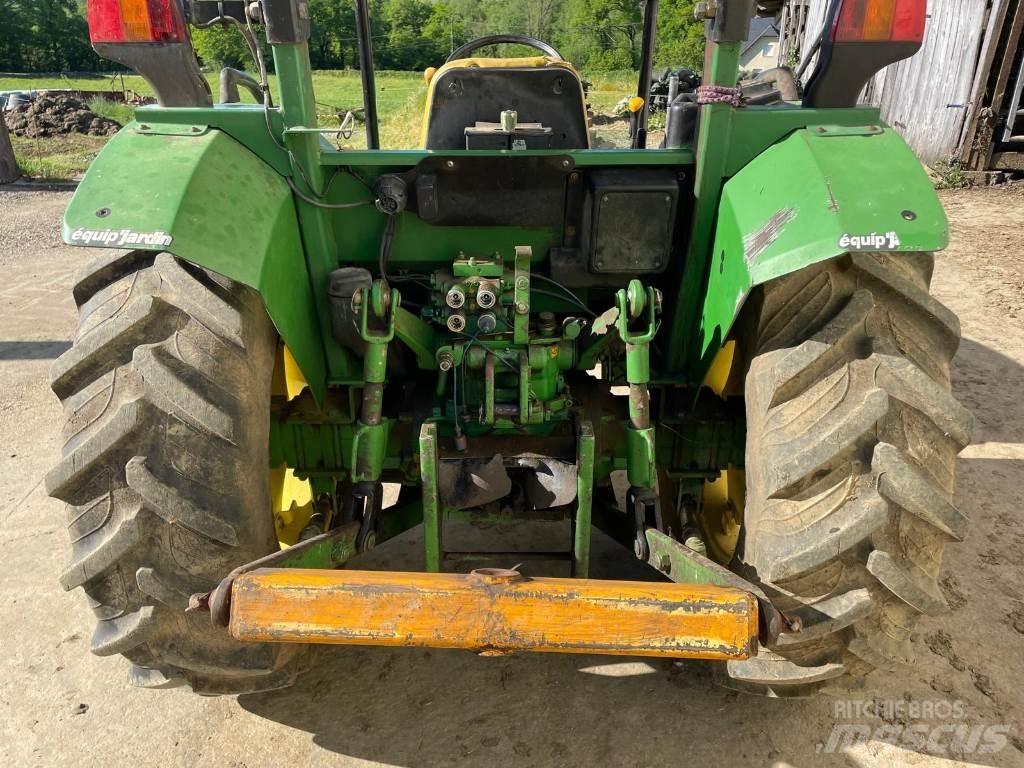 John Deere 5215 Tractores