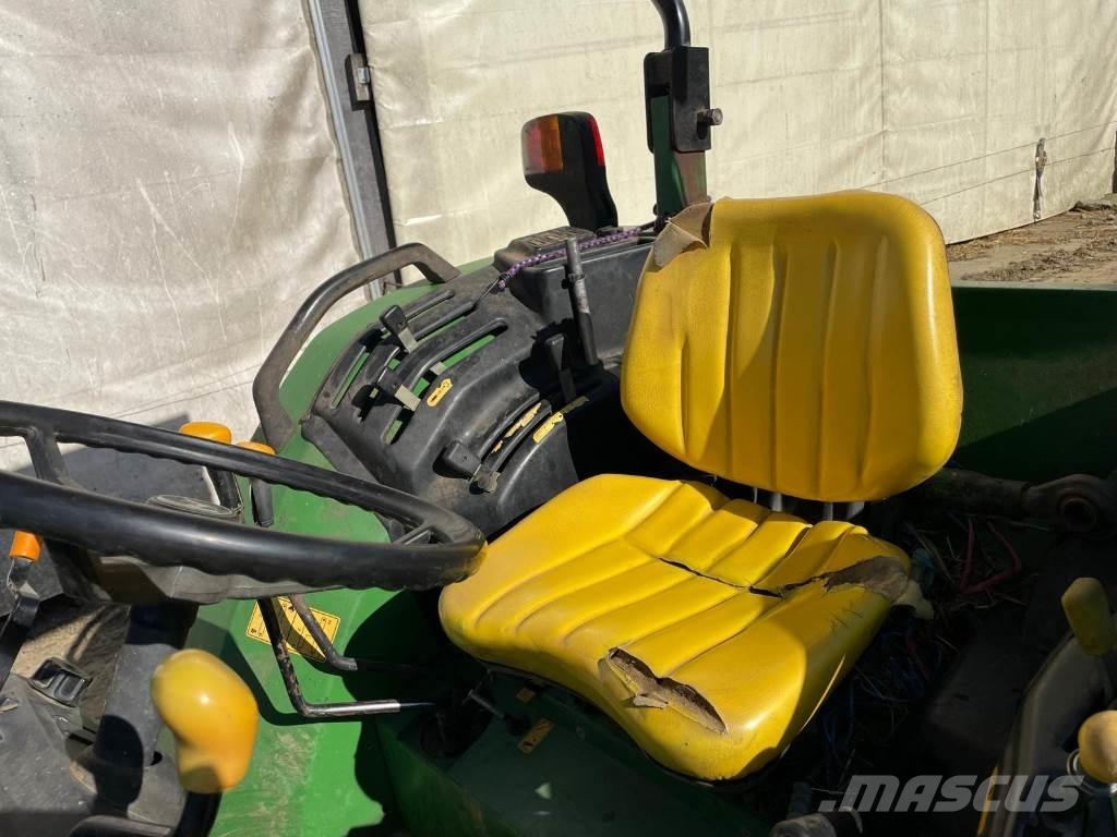 John Deere 5215 Tractores