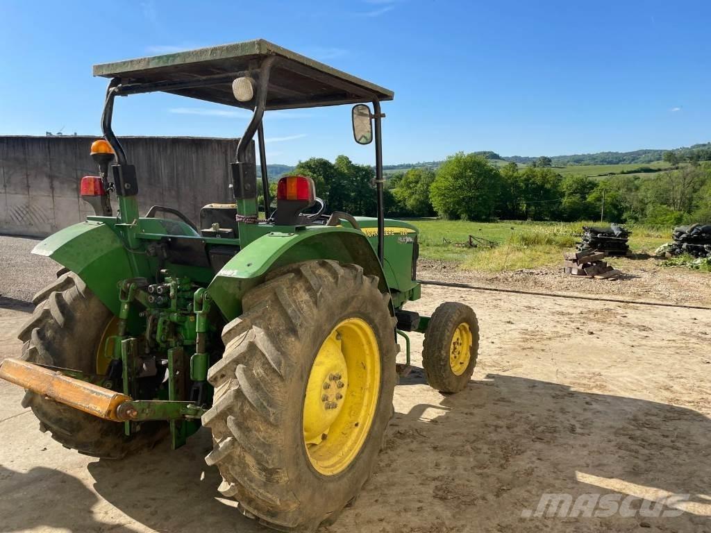 John Deere 5215 Tractores