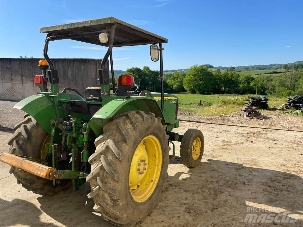 John Deere 5215 Tractores