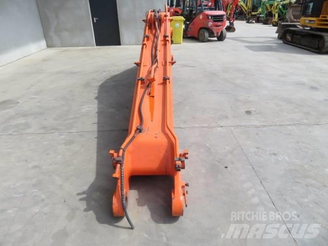 Daewoo DX 225 LC Chasis y suspención