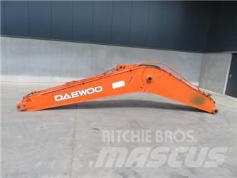 Daewoo DX 225 LC Chasis y suspención