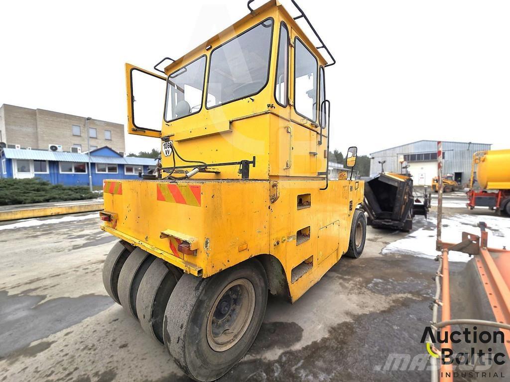 Hamm GRW 18 Rodillos sobre neumáticos