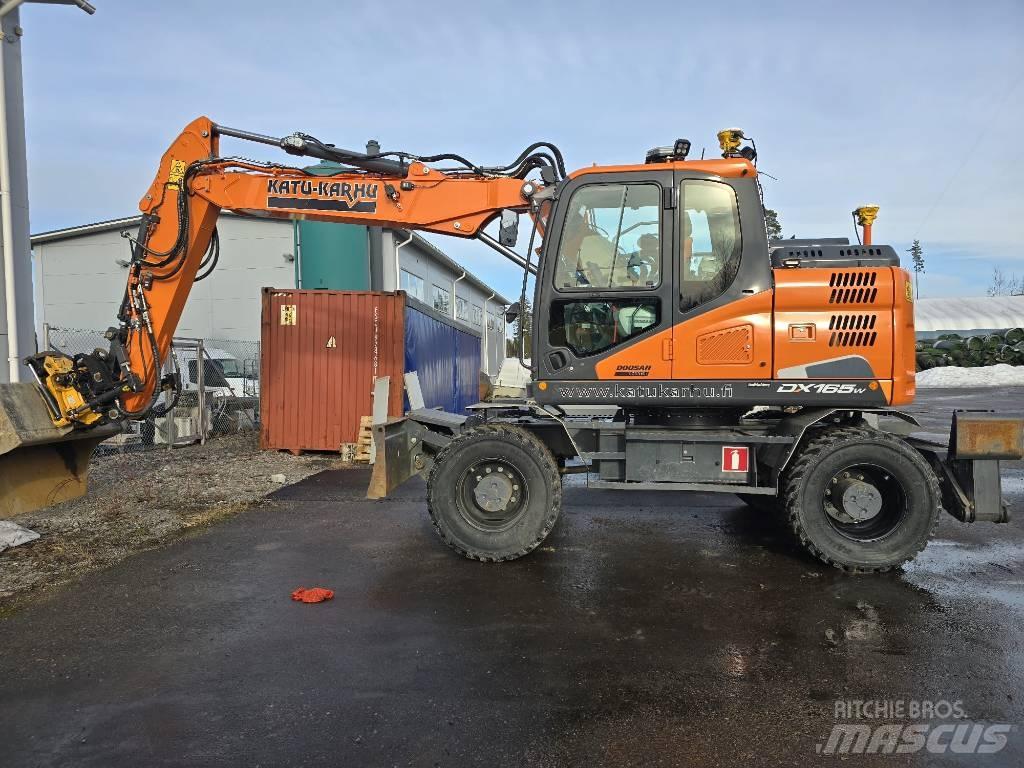 Doosan DX 165 W-5 Excavadoras de ruedas