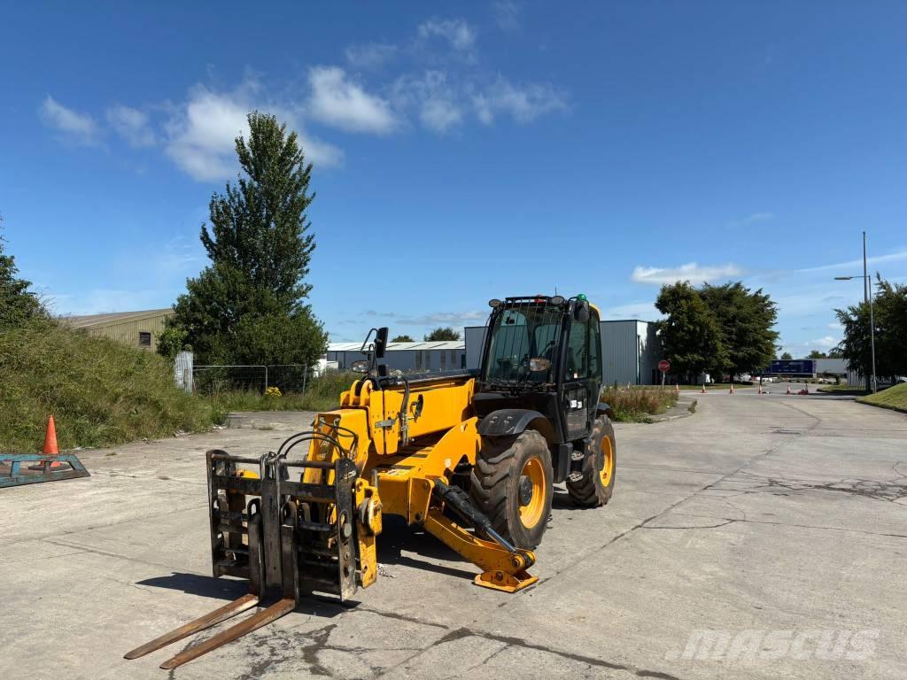 JCB 540-140 Carretillas telescópicas