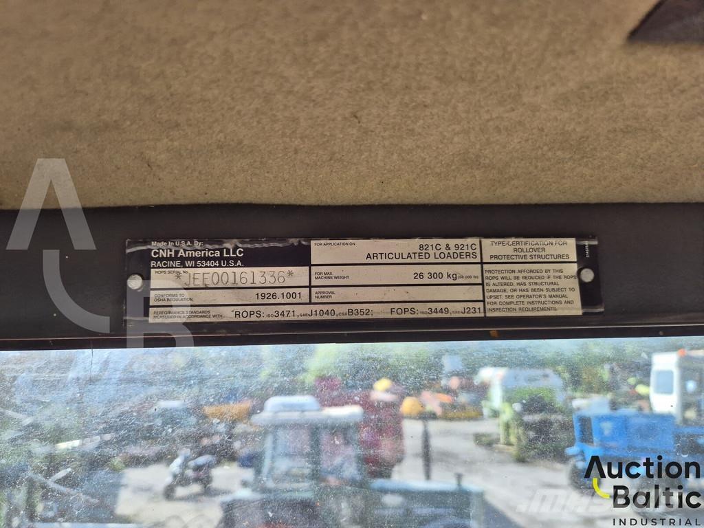 CASE 821 C Cargadoras sobre ruedas