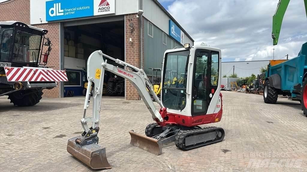 Takeuchi TB216 A Mini excavadoras < 7t