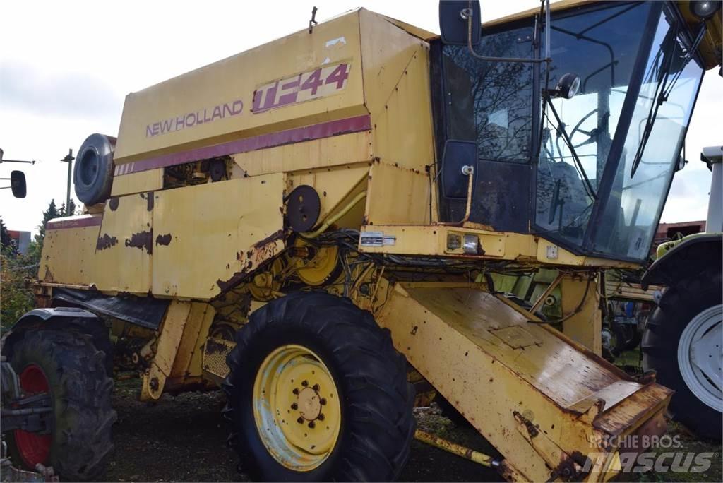 New Holland TF 44 Cosechadoras combinadas