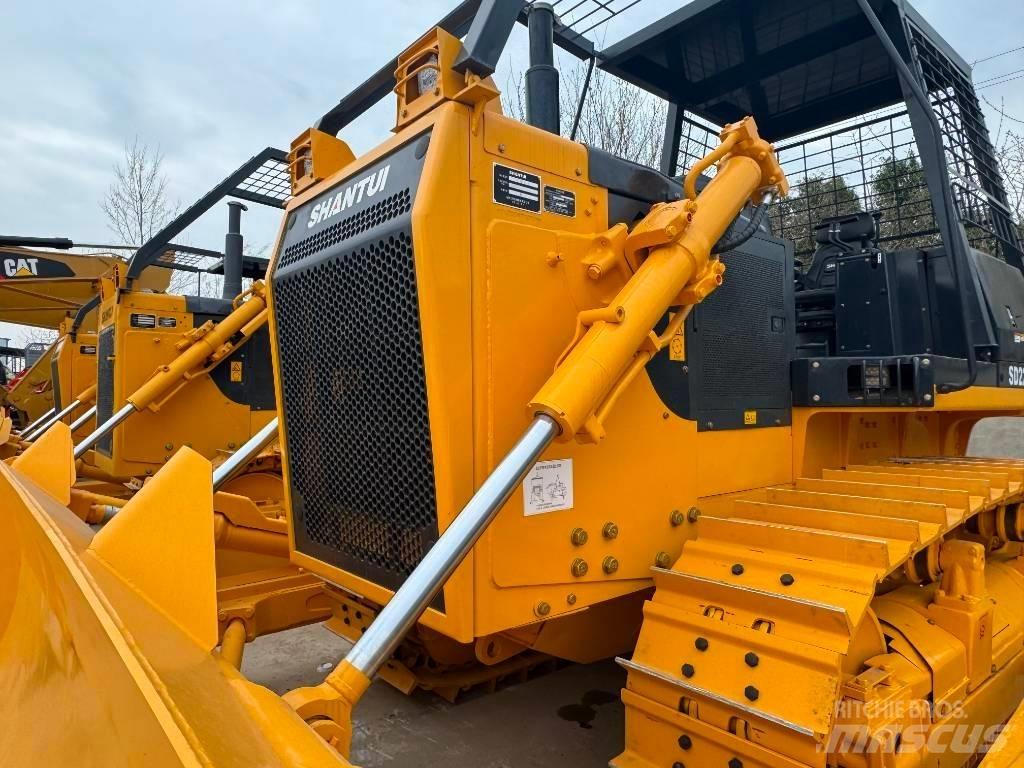 Shantui SD 22 F Buldozer sobre oruga