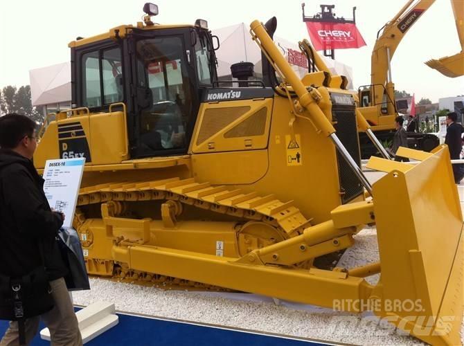 Komatsu D 65 EX-16 Buldozer sobre oruga
