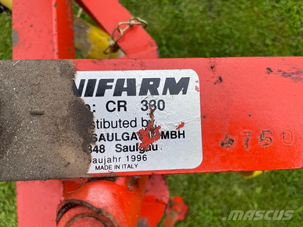 Unifarm CR 330 Rastrillos y henificadores