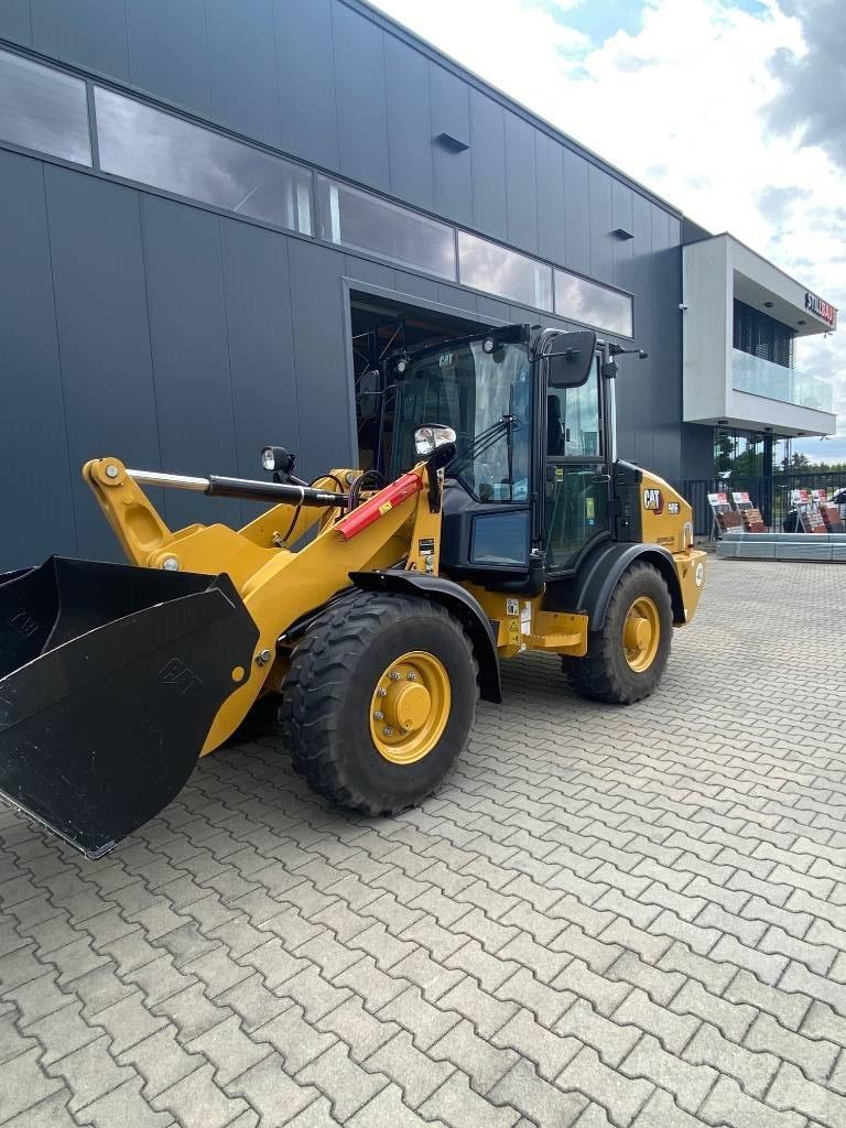 CAT 906 Cargadoras sobre ruedas