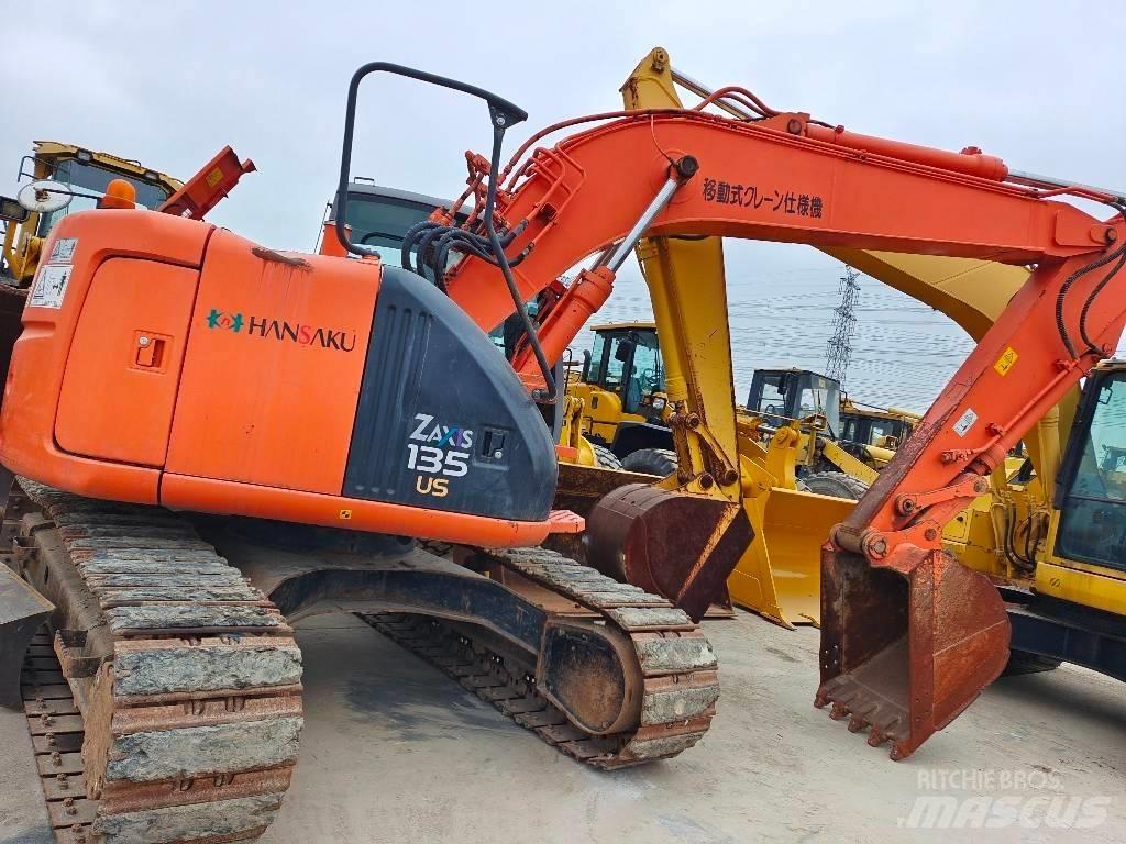 Hitachi ZX 135 US Excavadoras de cadenas