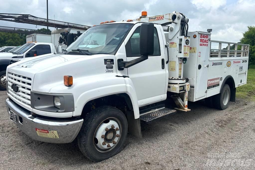 Chevrolet C5500 Grúas de oruga