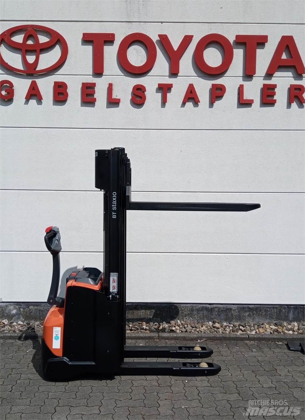 Toyota SWE140L Apiladores eléctricos
