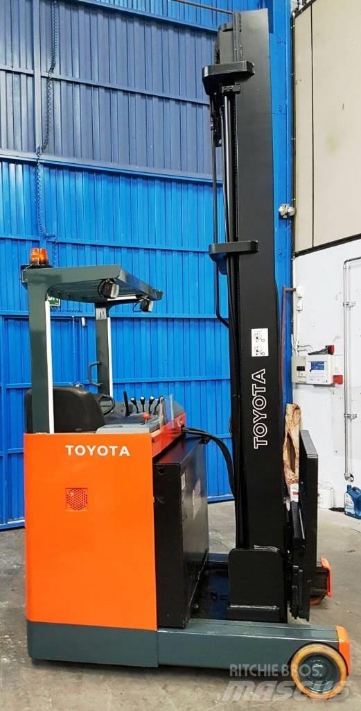 Toyota 6 FBRE 14 Carretillas retráctiles