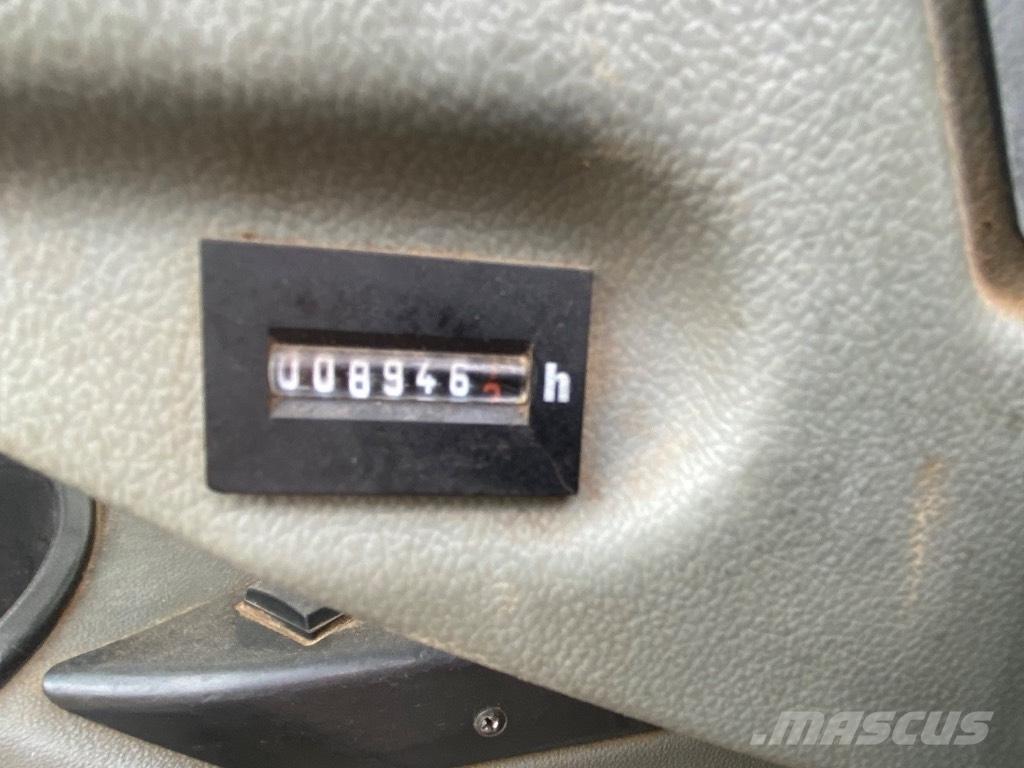 Liebherr R 922 Excavadoras de cadenas