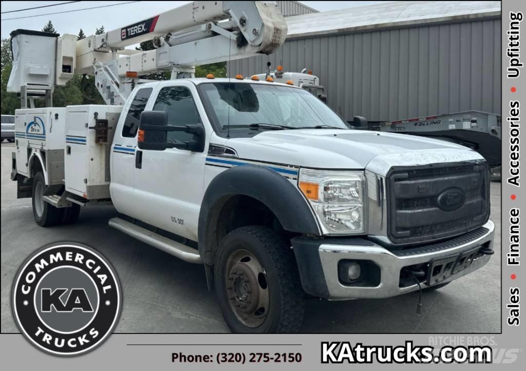 Ford F 550 XLT SD Plataformas sobre camión