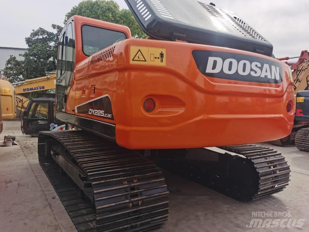 Doosan DX 225 LC-9C Excavadoras de cadenas