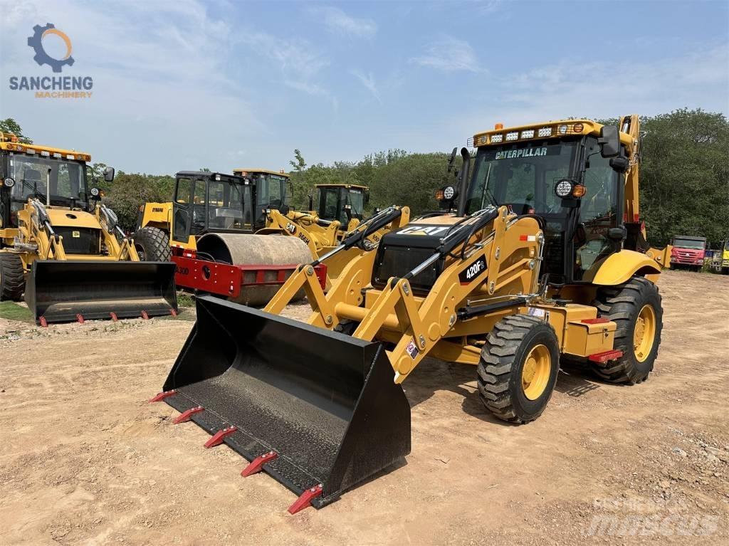 CAT 420 F2 Retrocargadoras