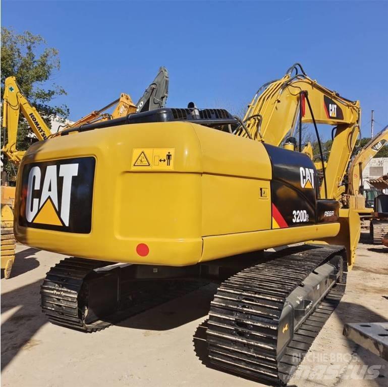 CAT 320 D 2 Excavadoras de cadenas