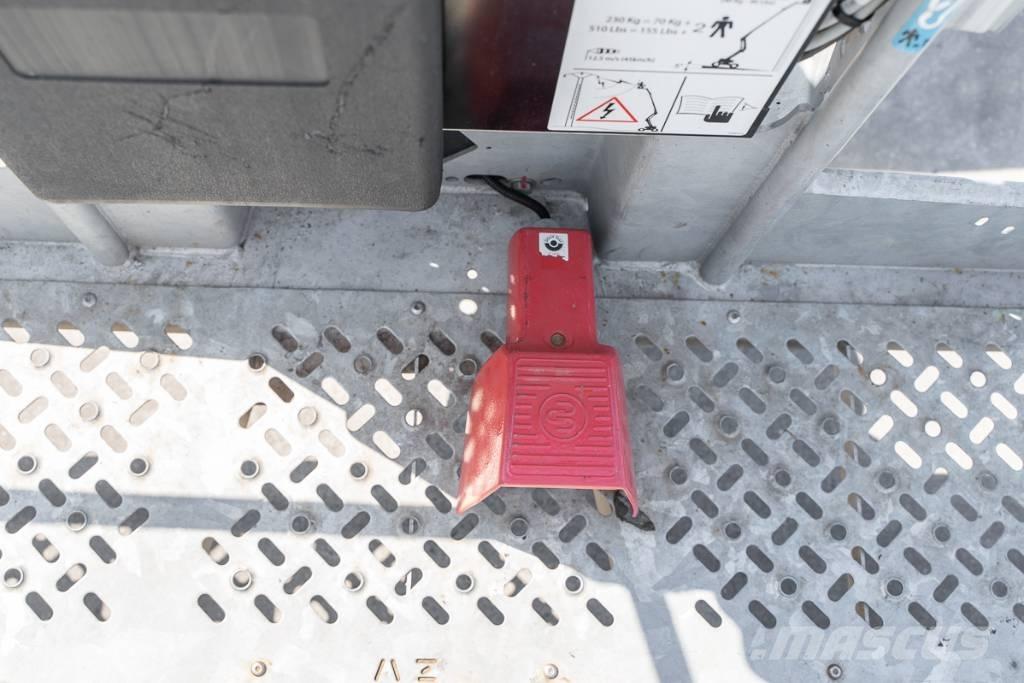 Manitou 200 ATJ Plataforma de trabajo articulada