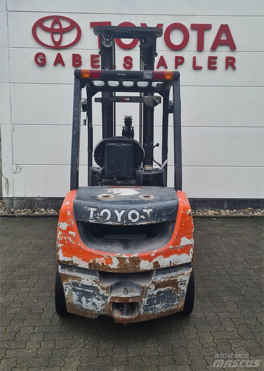 Toyota 02-8FDF30 Carretillas diesel