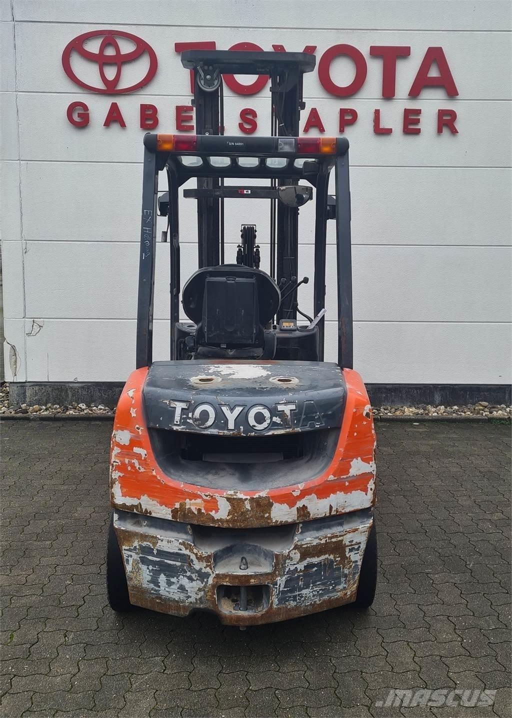 Toyota 02-8FDF30 Carretillas diesel
