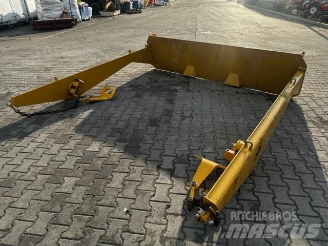 CAT 725 TAIL GATE Dúmpers articulados