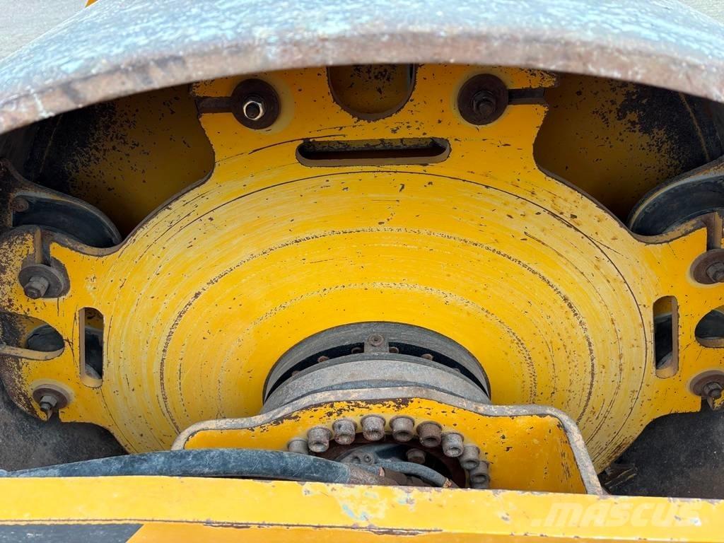 Volvo SD 135 B Rodillos de un solo tambor