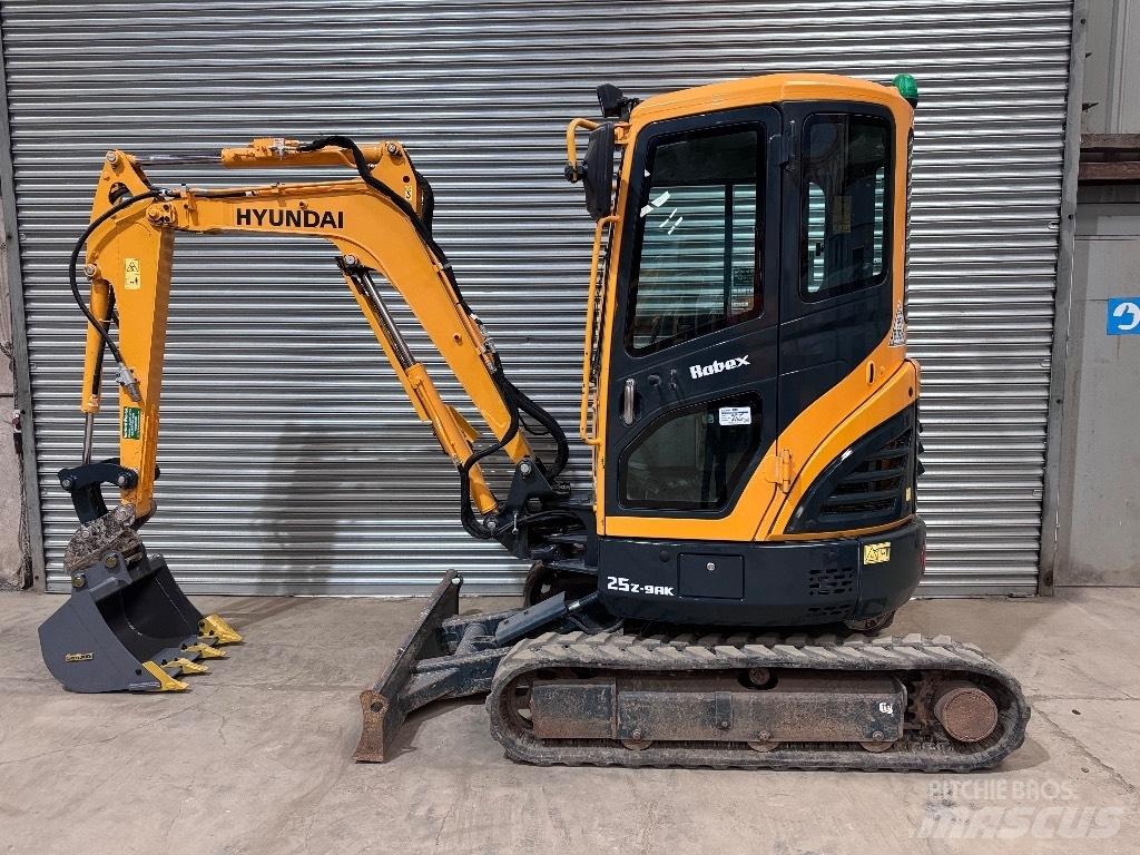 Hyundai R25Z-9 AK Mini excavadoras < 7t