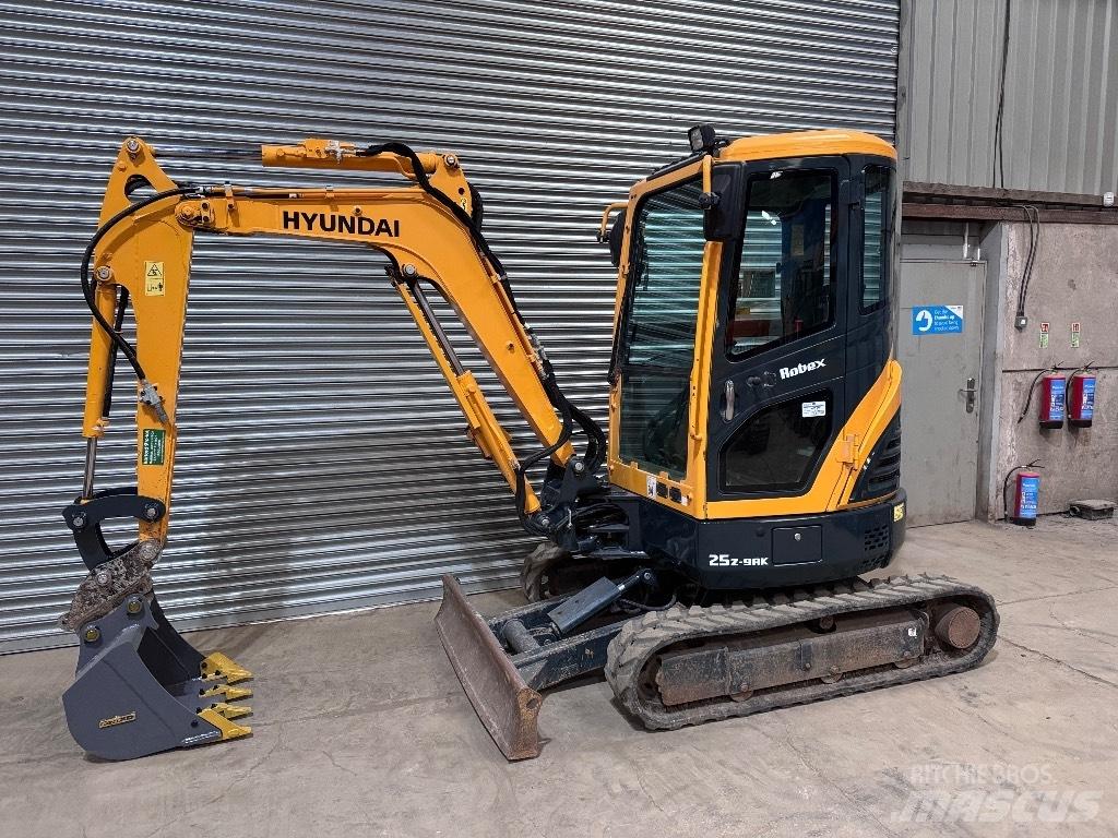 Hyundai R25Z-9 AK Mini excavadoras < 7t