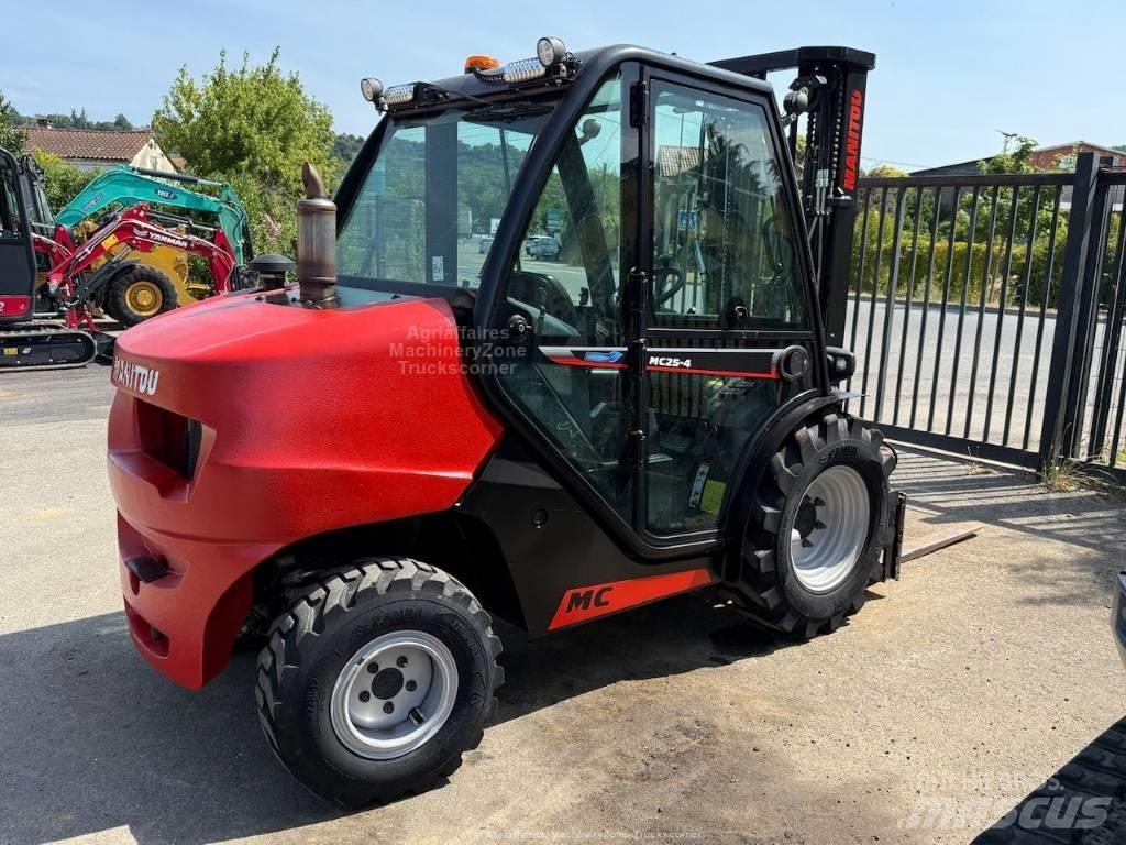 Manitou MC 25 Carretillas elevadoras todo terreno