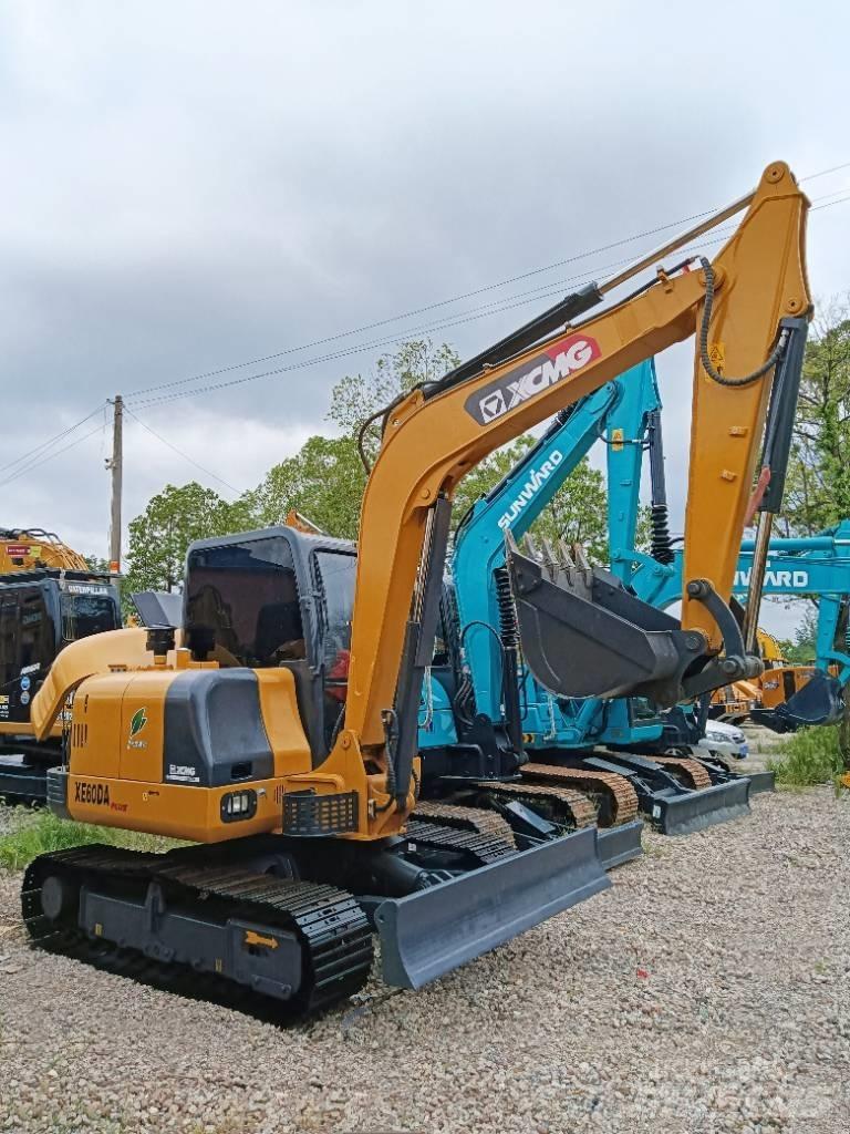 XCMG XE 60 DA Mini excavadoras < 7t