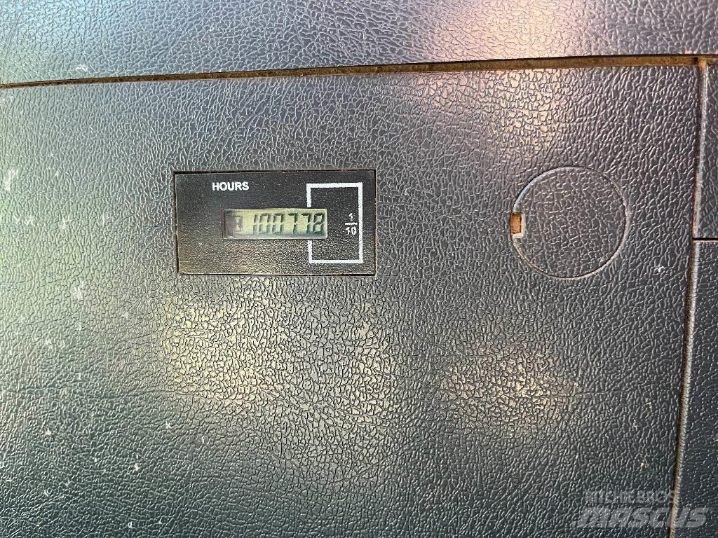 Hyundai HX 180 L Excavadoras de cadenas