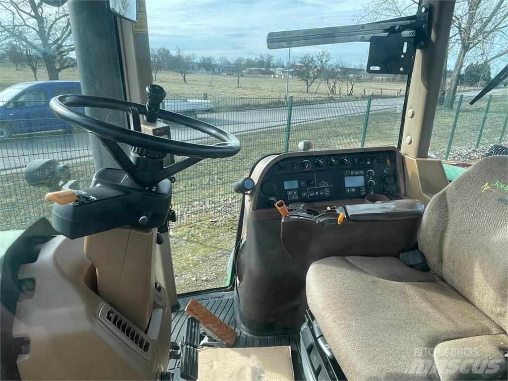John Deere 8330 Tractores