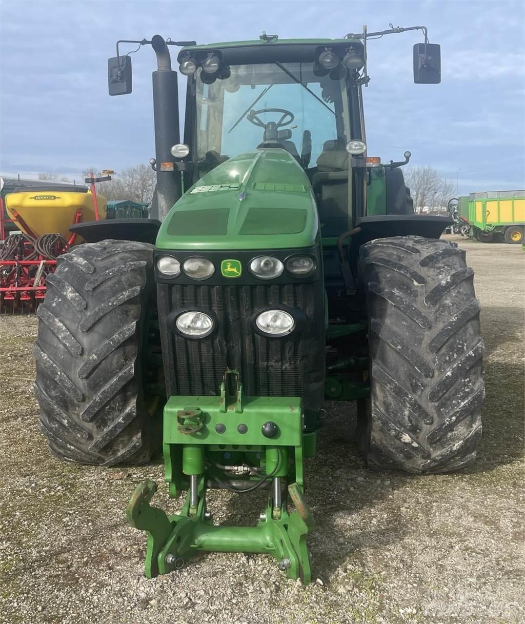 John Deere 8330 Tractores