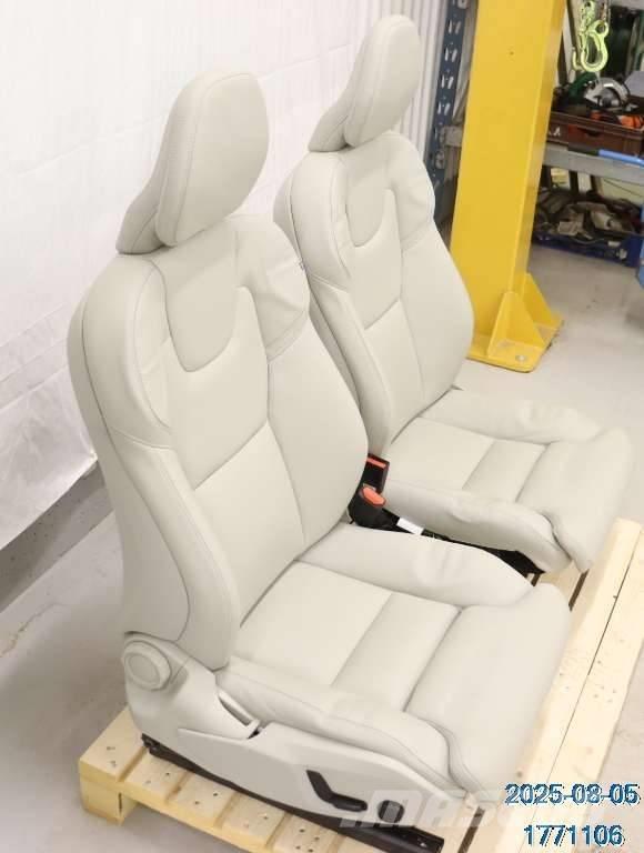 Volvo XC 60 Cabinas e interior
