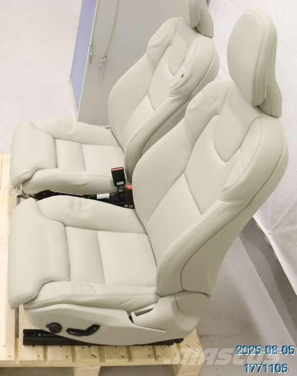 Volvo XC 60 Cabinas e interior