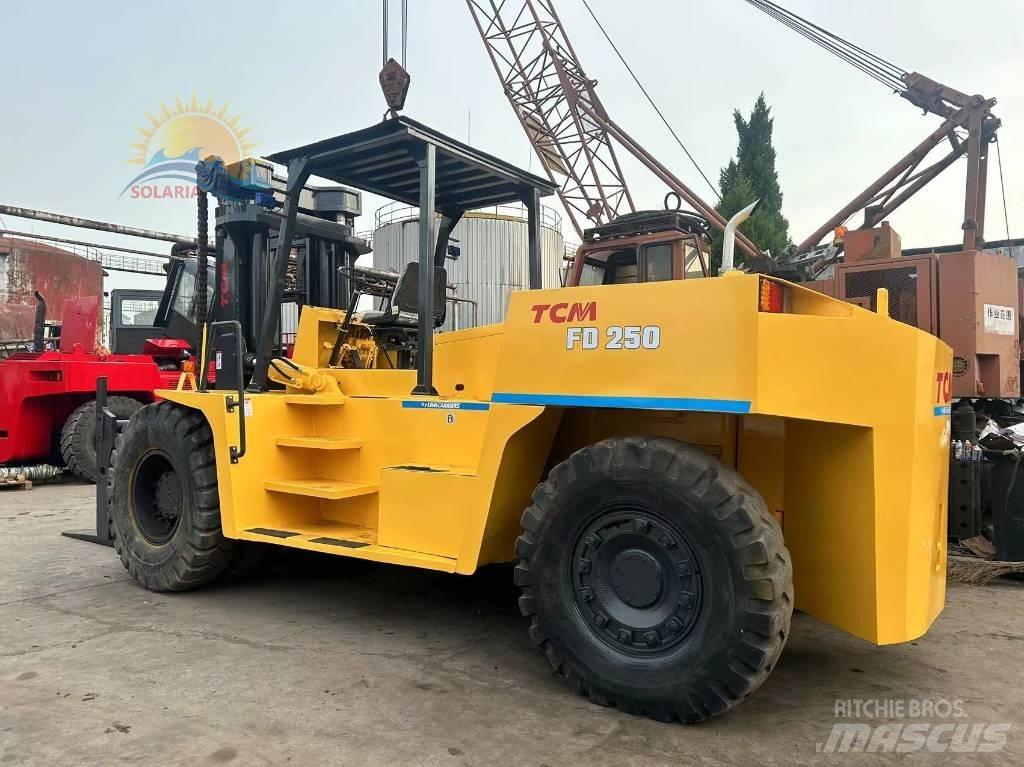 TCM FD 250 Carretillas diesel