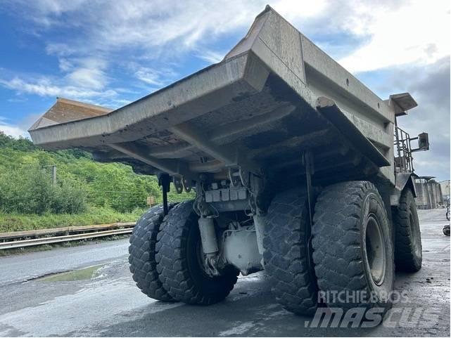 Komatsu HD605-7 Dúmpers rígidos
