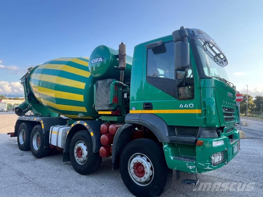 Iveco Trakker 440 Camiones hormigonera