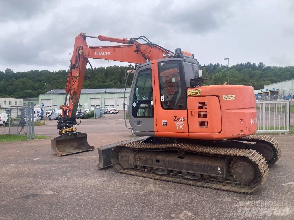 Hitachi ZX 135 US Excavadoras de cadenas
