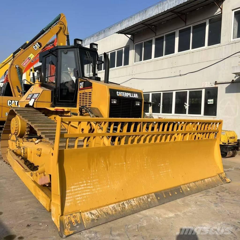 CAT D 8 R Buldozer sobre oruga
