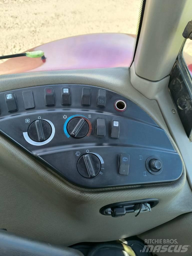CASE MAGNUM 225 2007 Tractores