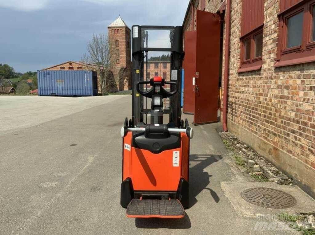 BT SPE 120 L Apiladores eléctricos