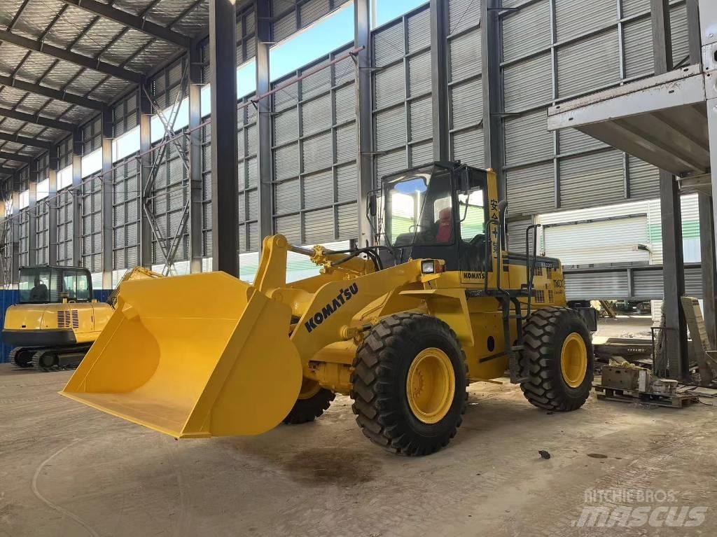 Komatsu WA 320-3 Cargadoras sobre ruedas