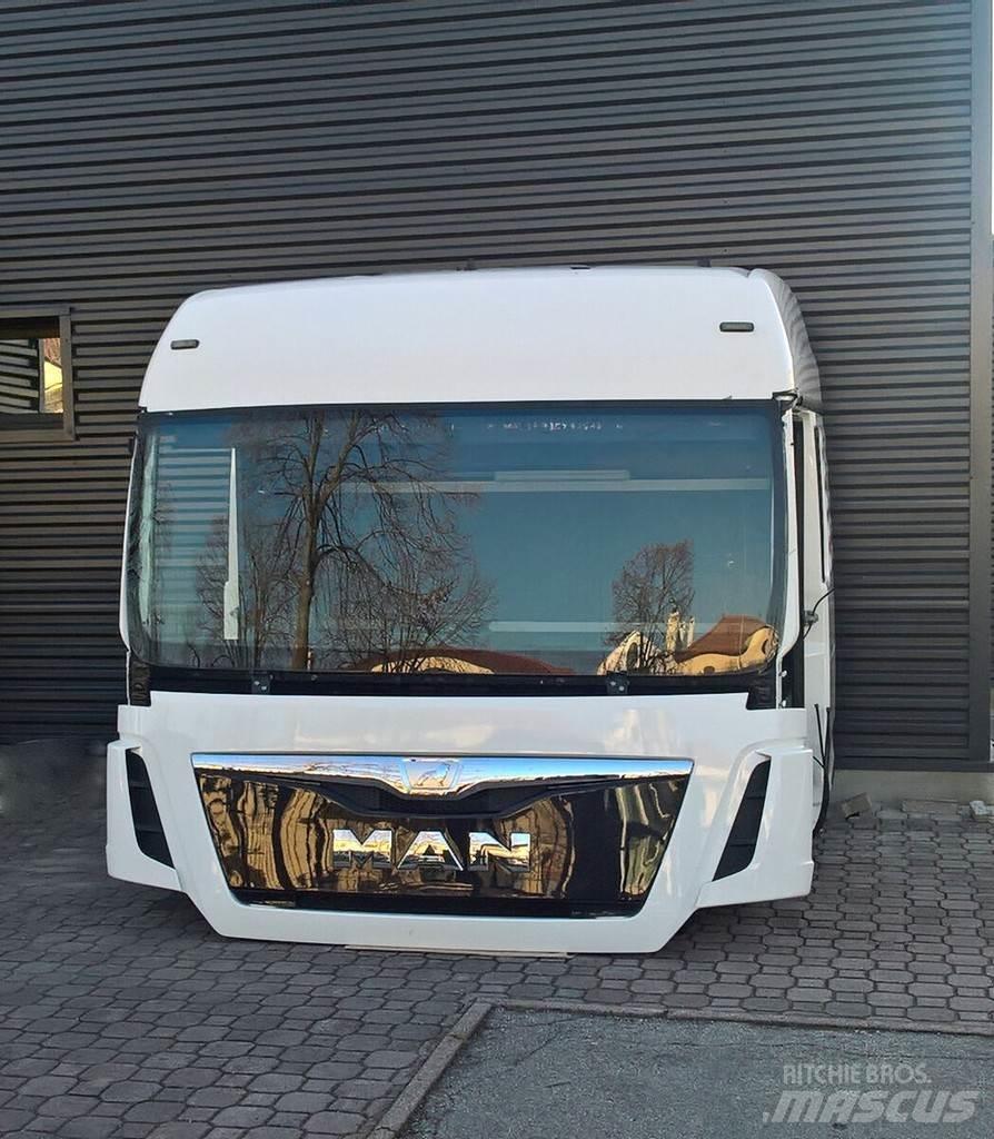 MAN TGX XLX EURO 6 Cabinas e interior