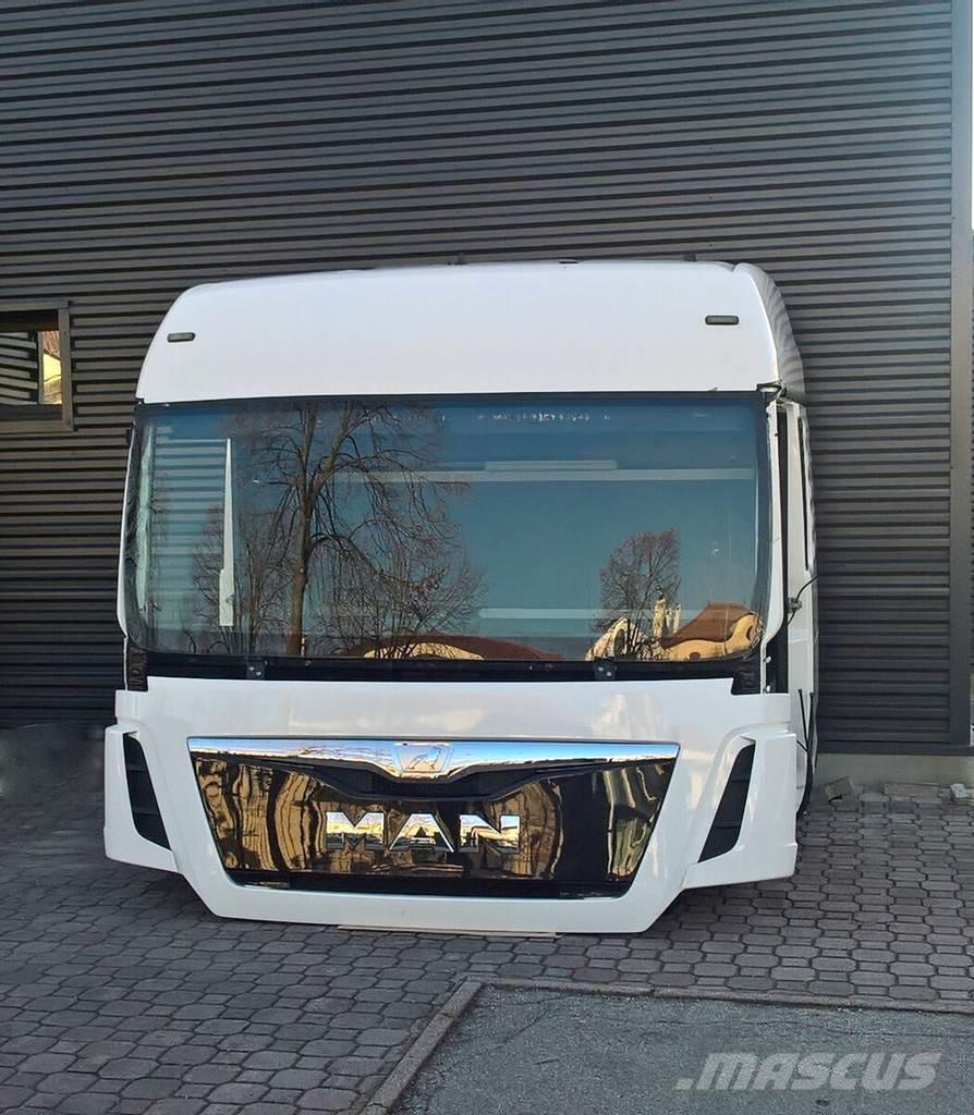 MAN TGX XLX EURO 6 Cabinas e interior